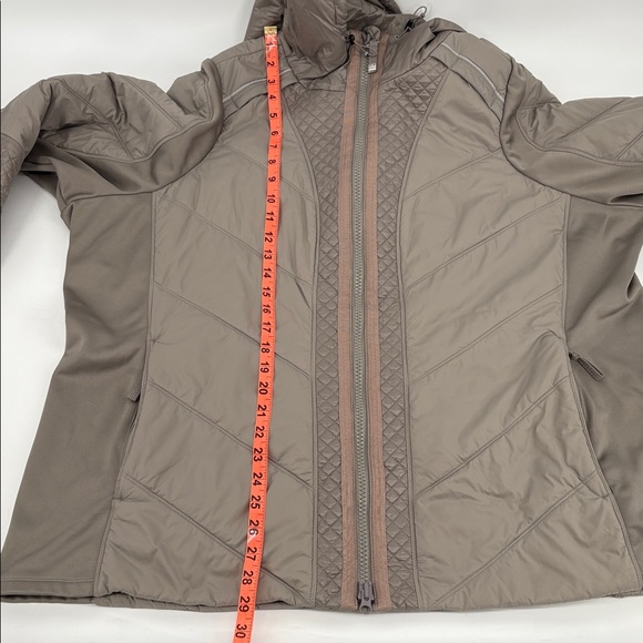 Athleta Women’s Rock Ridge Primaloft Taupe 3X Hooded Jacket - Picture 13 of 15